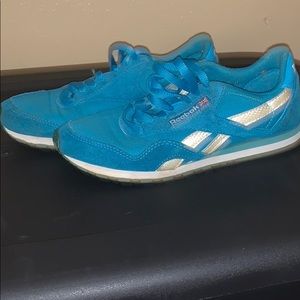 Blue Reebok size 6 1/2